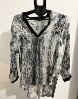 Blusa con print de serpiente zara de segunda mano - GoTrendier