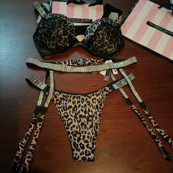 Coordinado Very Sexy Victoria's Secret de segunda mano - GoTrendier