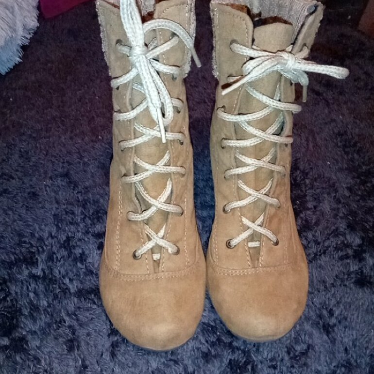 Botas color cafe claro de sin marca de segunda mano - GoTrendier