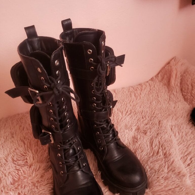 Botas belinda largas de segunda mano - GoTrendier