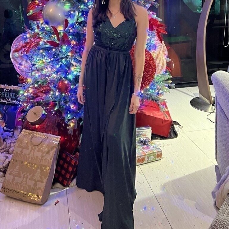 Vestido largo verde lentejuela de Shein de segunda mano - GoTrendier