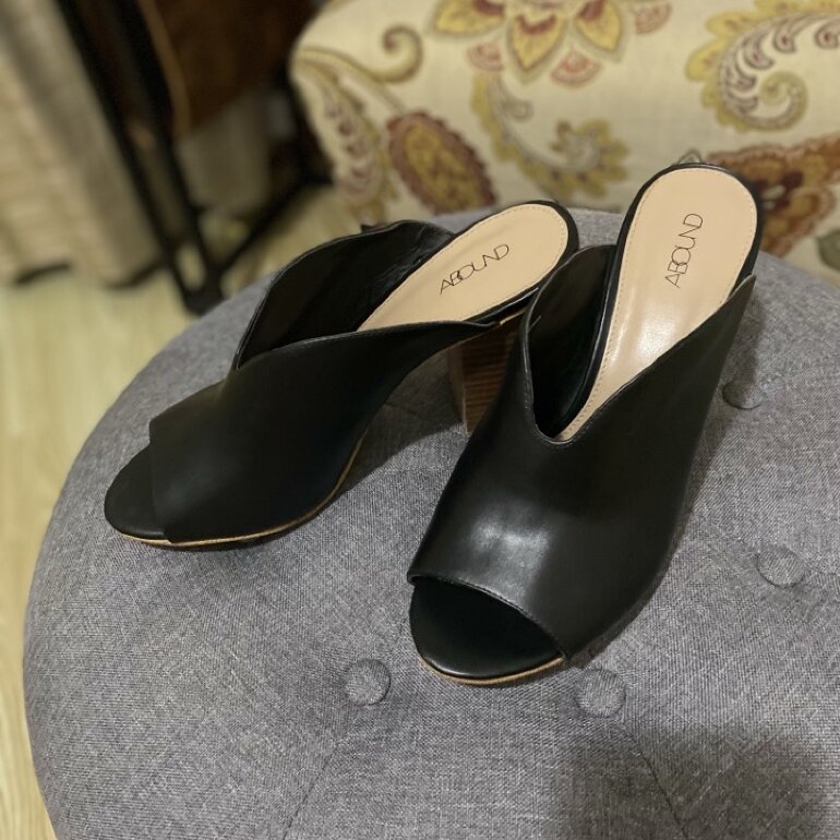 Tacones negros cómodos de Abound de segunda mano - GoTrendier