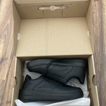 Tenis casuales Pirma negros de segunda mano - GoTrendier