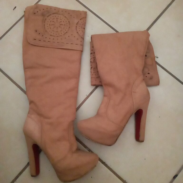BOTAS LADY PAULINA COLOR MAQUILLAJE de segunda mano - GoTrendier