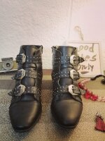 Botines Negros Estoperoles de Perugia de segunda mano - GoTrendier