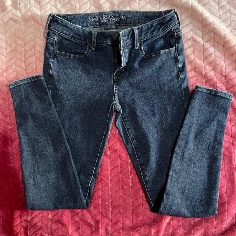 Jeans american eagle talla 4 de American Eagle Outfitters de segunda mano -  GoTrendier