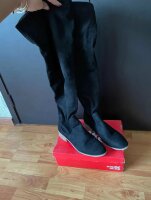 BOTAS LARGAS NEGRAS DE GAMUZA de Otras marcas de segunda mano - GoTrendier