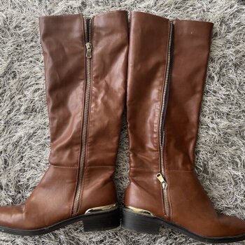 Botas largas Pull \u0026 Bear de segunda mano - GoTrendier