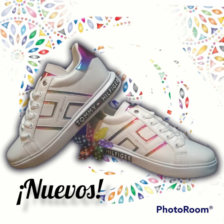 Tenis blancos arcoiris 🌈 de Tommy Hilfiger de segunda mano - GoTrendier