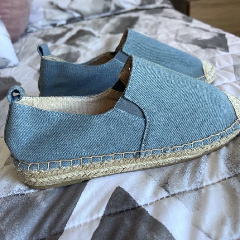 Alpargatas de mezclilla de Qupid de segunda mano - GoTrendier