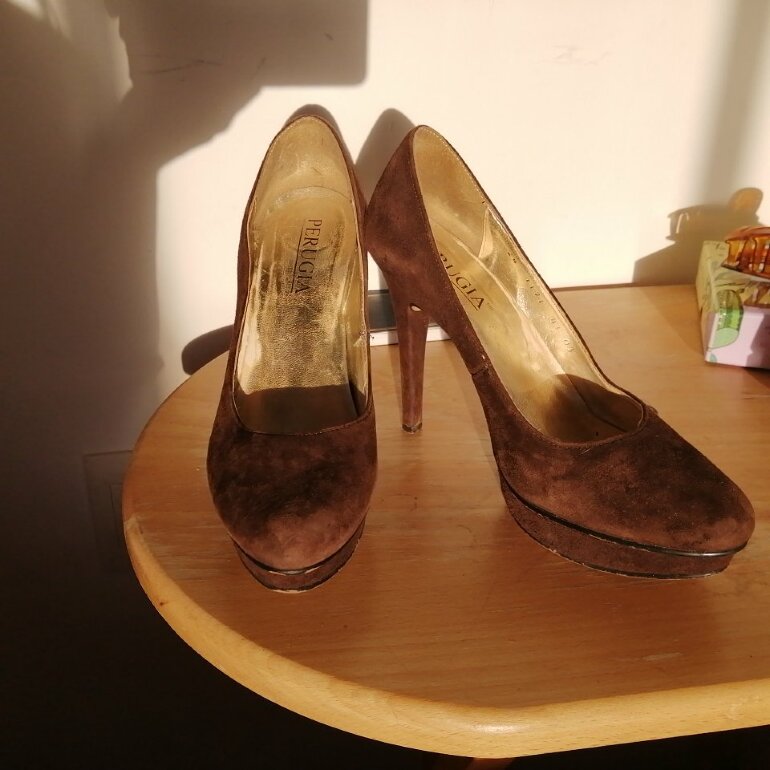 Zapatos plataforma Cafe 4!!! de Zara de segunda mano - GoTrendier