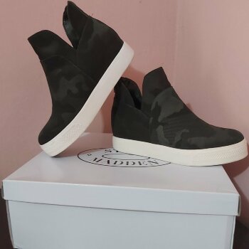 Tenis estilo botín! de Steve Madden de segunda mano - GoTrendier