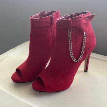 Zapatillas cerradas Cklass roja de mujer - GoTrendier