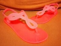 Sandalias Playa Jelly Plástico Walmart 3 de segunda mano - GoTrendier