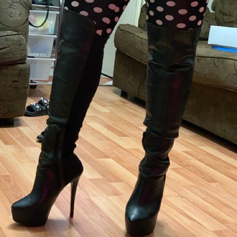 Botas largas con plataforma de Steve Madden de segunda mano - GoTrendier