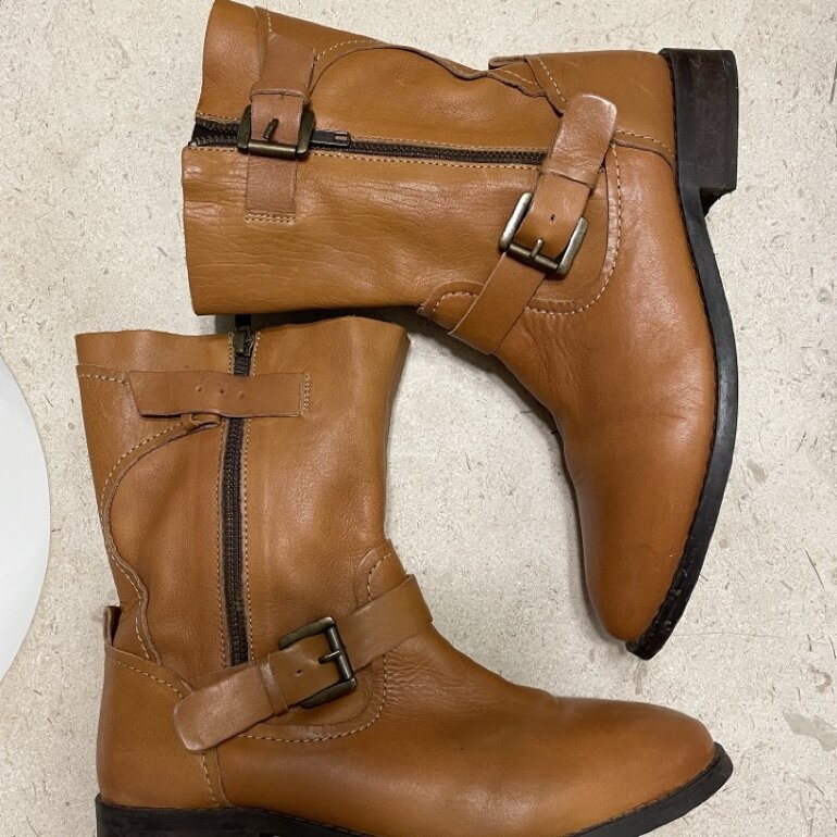 Botas color camel esfera de segunda mano - GoTrendier