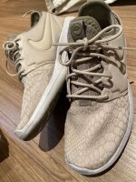Tenis nike color beige nude de segunda mano - GoTrendier