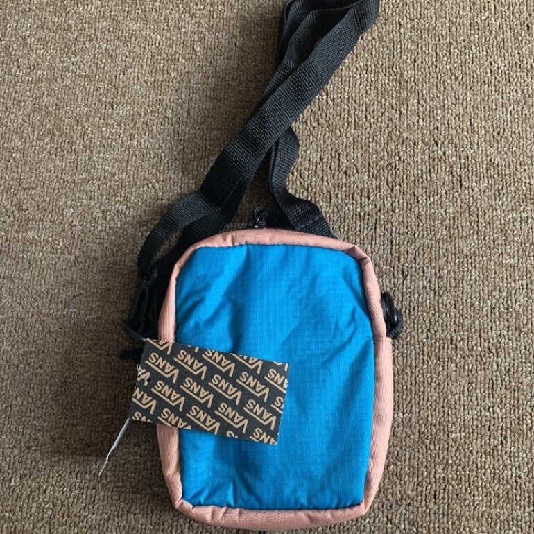 Mariconera VANS DAMA de segunda mano - GoTrendier