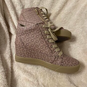 Comprar Tenis de bota GUESS de segunda mano - GoTrendier