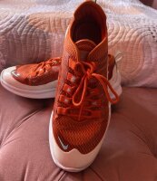 Tenis Nike anaranjados. de segunda mano - GoTrendier