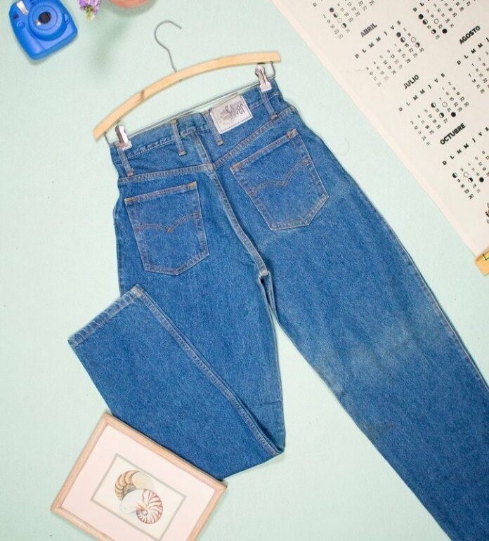 Mom jeans silver plate de segunda mano GoTrendier