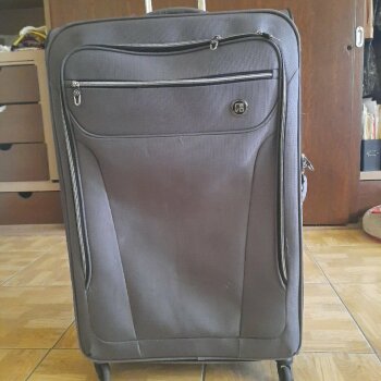 Maleta gran de viaje gris expandible de revo de segunda mano - GoTrendier
