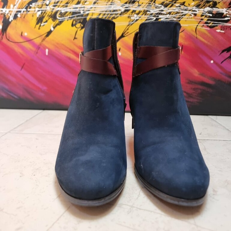 Botitas de gamuza azul marino Flexi de segunda mano - GoTrendier