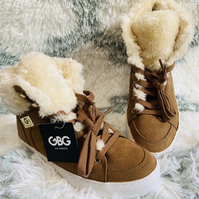 Botines con peluche Guess de segunda mano - GoTrendier