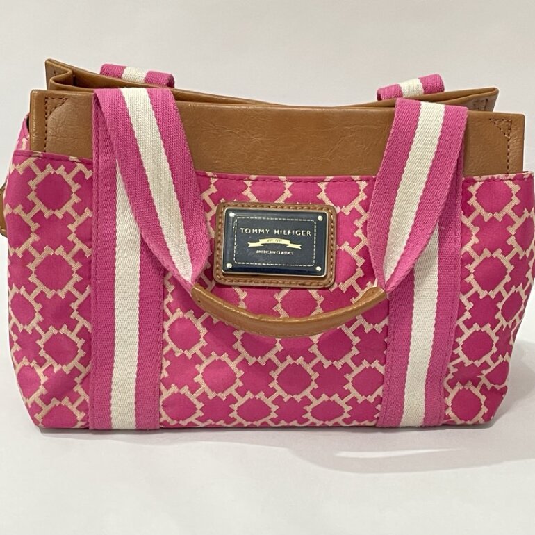 Bolsa de mano rosa de Tommy Hilfiger de segunda mano - GoTrendier