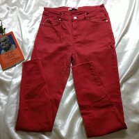 Pantalón rojo PULL \u0026amp; BEAR de segunda mano - GoTrendier