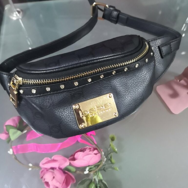 Cangurera MINI marca BEBE de segunda mano - GoTrendier