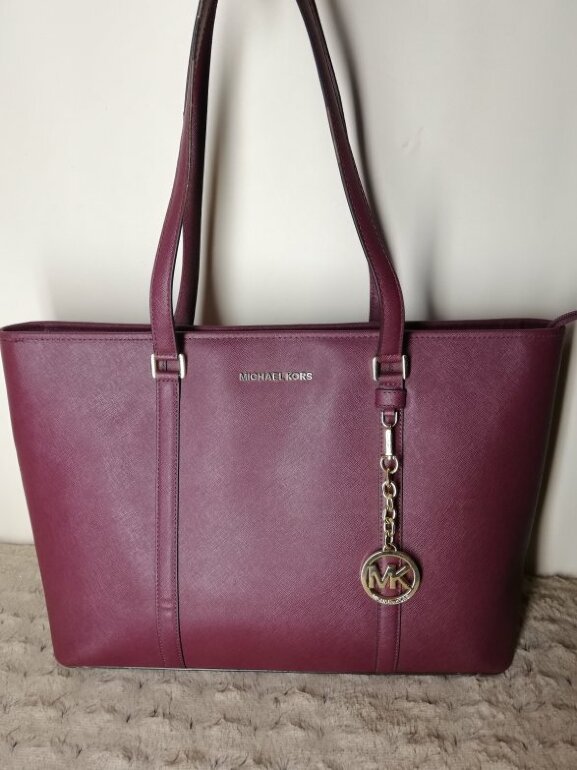 Bolsa Michael Kors Morada de segunda mano - GoTrendier