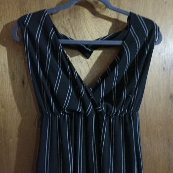 Palazzo negro Guess de segunda mano - GoTrendier