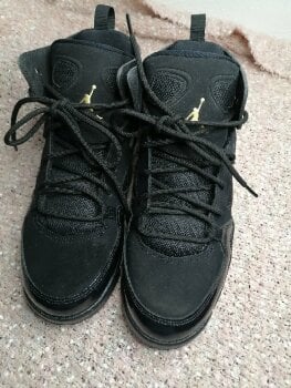 Tenis de bota Jordan negros de segunda mano - GoTrendier