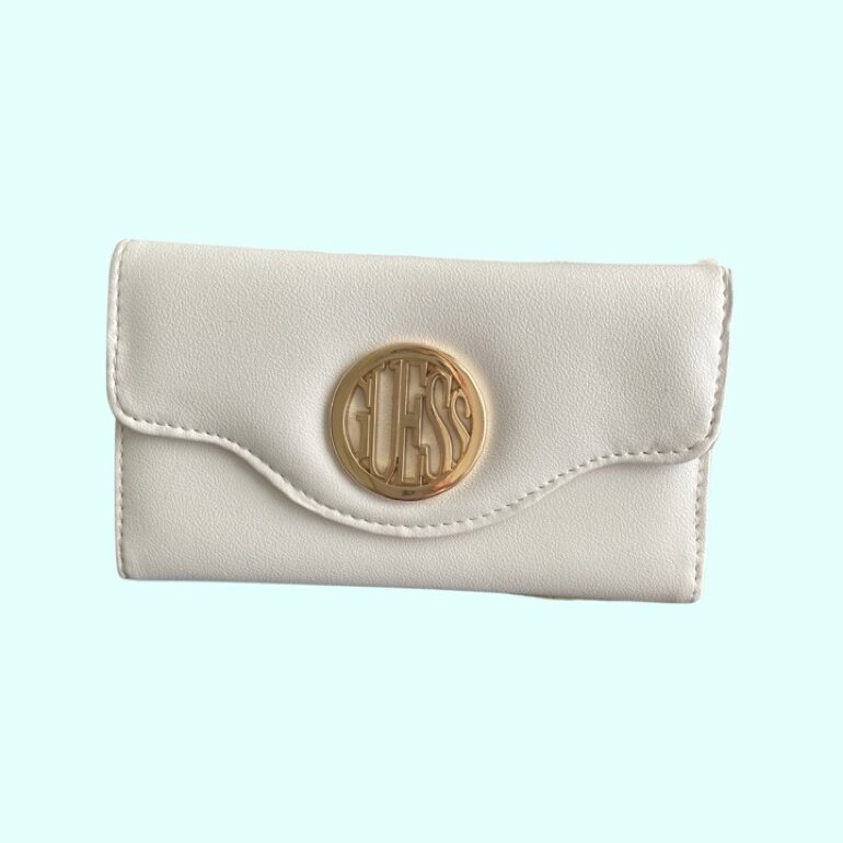 Cartera guess blanca de segunda mano - GoTrendier