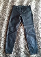 Pantalon tipo piel stradivarius de segunda mano - GoTrendier