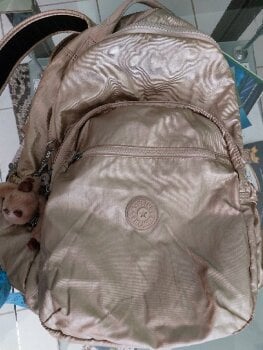 Mochilas Kipling doradas - GoTrendier