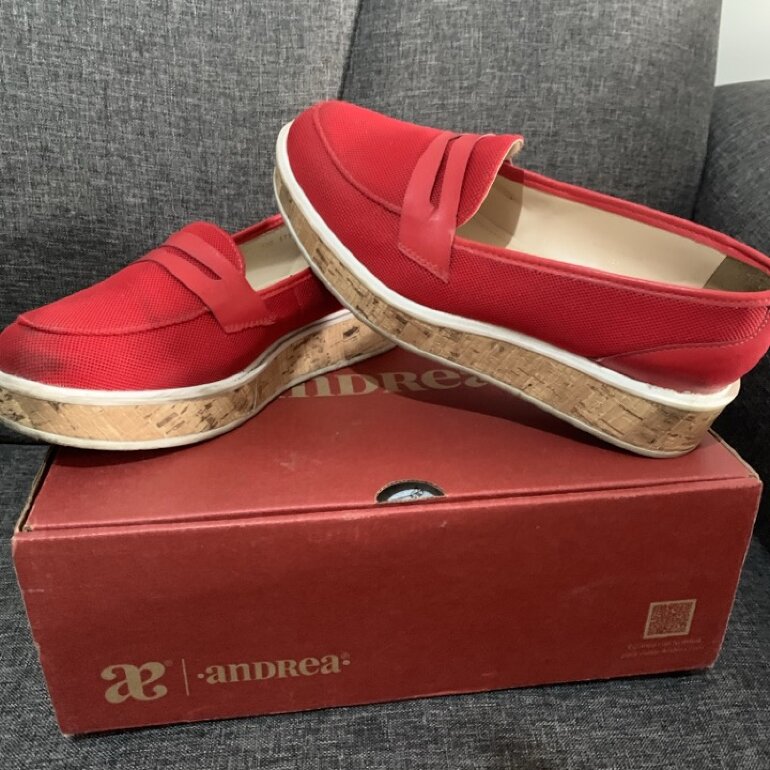 Zapatos marca Andrea, color rojo de segunda mano - GoTrendier