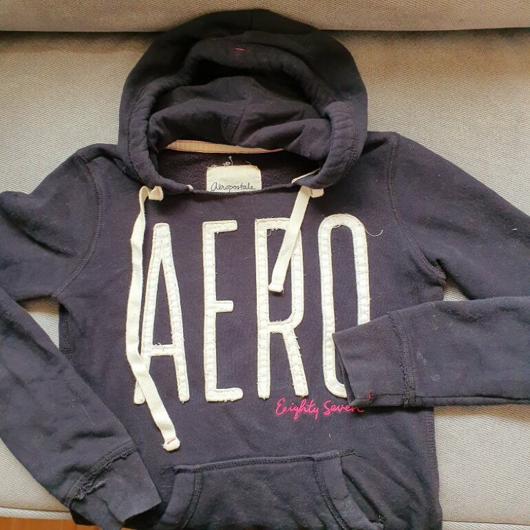 Sudadera Aeropostale negra de Aéropostale de segunda mano - GoTrendier