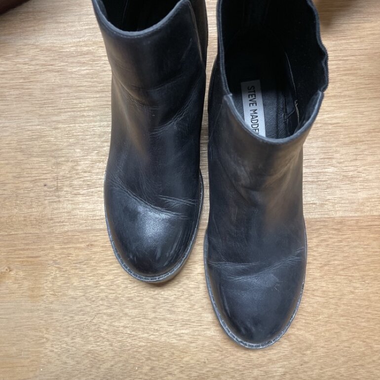 Bota negra de piso de Steve Madden de segunda mano - GoTrendier