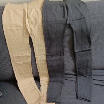 Leggins gris Oxford y beige de Jera de segunda mano - GoTrendier