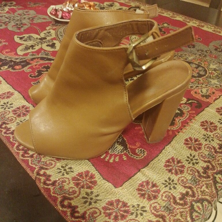Zapatos Cafés Andrea de segunda mano - GoTrendier