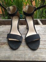Zapatillas andrea color negro de segunda mano - GoTrendier