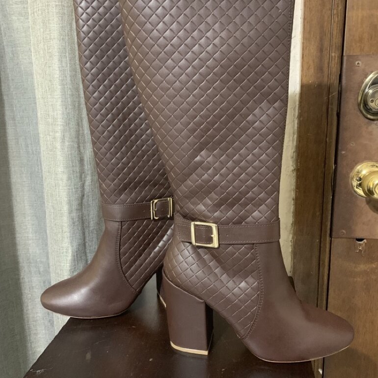 Botas Café Chooclate de Capa de Ozono de segunda mano - GoTrendier
