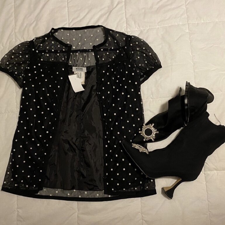 Blusa Vintage Moschino de segunda mano - GoTrendier