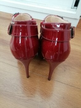 Botas Andrea rojas de segunda mano - GoTrendier