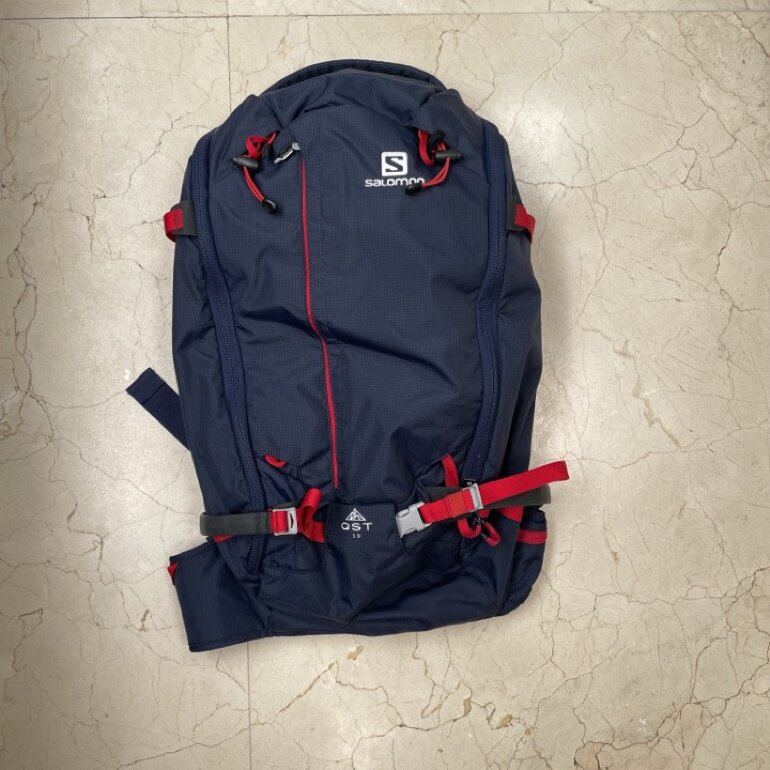 Mochila 30 litros de Salomon de segunda mano - GoTrendier