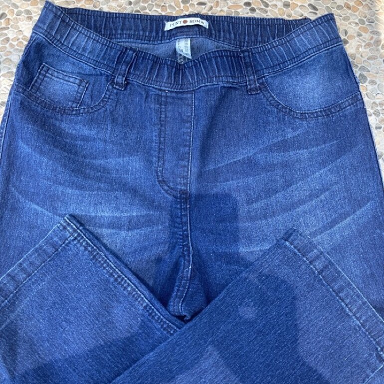 Pantalón de mezclilla con resorte de Punto Roma de segunda mano - GoTrendier