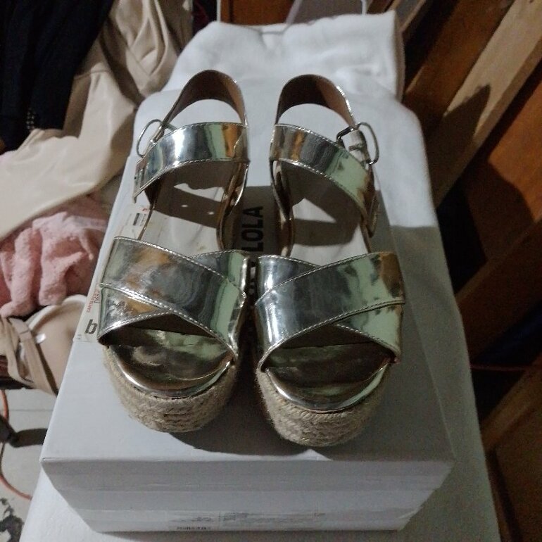 Sandalias Bimba y Lola color champagne de segunda mano - GoTrendier