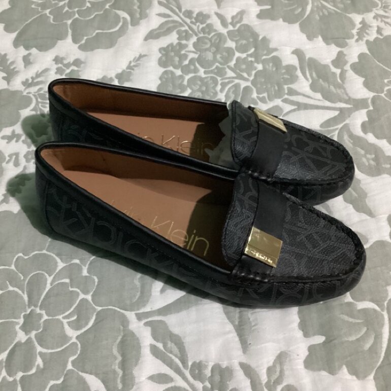 Zapatos mocasines CK #25 de Calvin Klein de segunda mano - GoTrendier